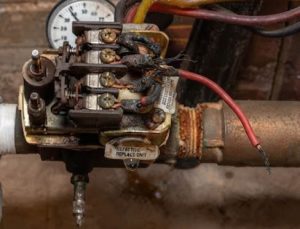Contacts brûlés sur un pressostat défectueux